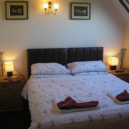 Detling Coachhouse Bed & Breakfast Maidstone Exterior photo
