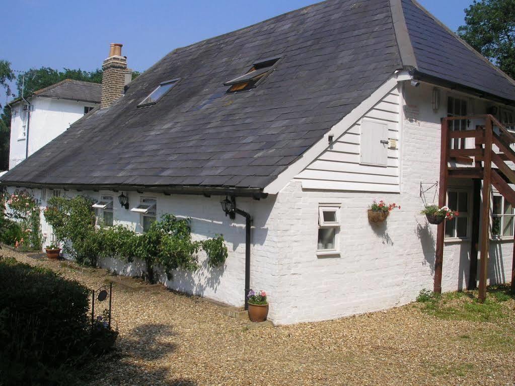Detling Coachhouse Bed & Breakfast Maidstone Exterior photo