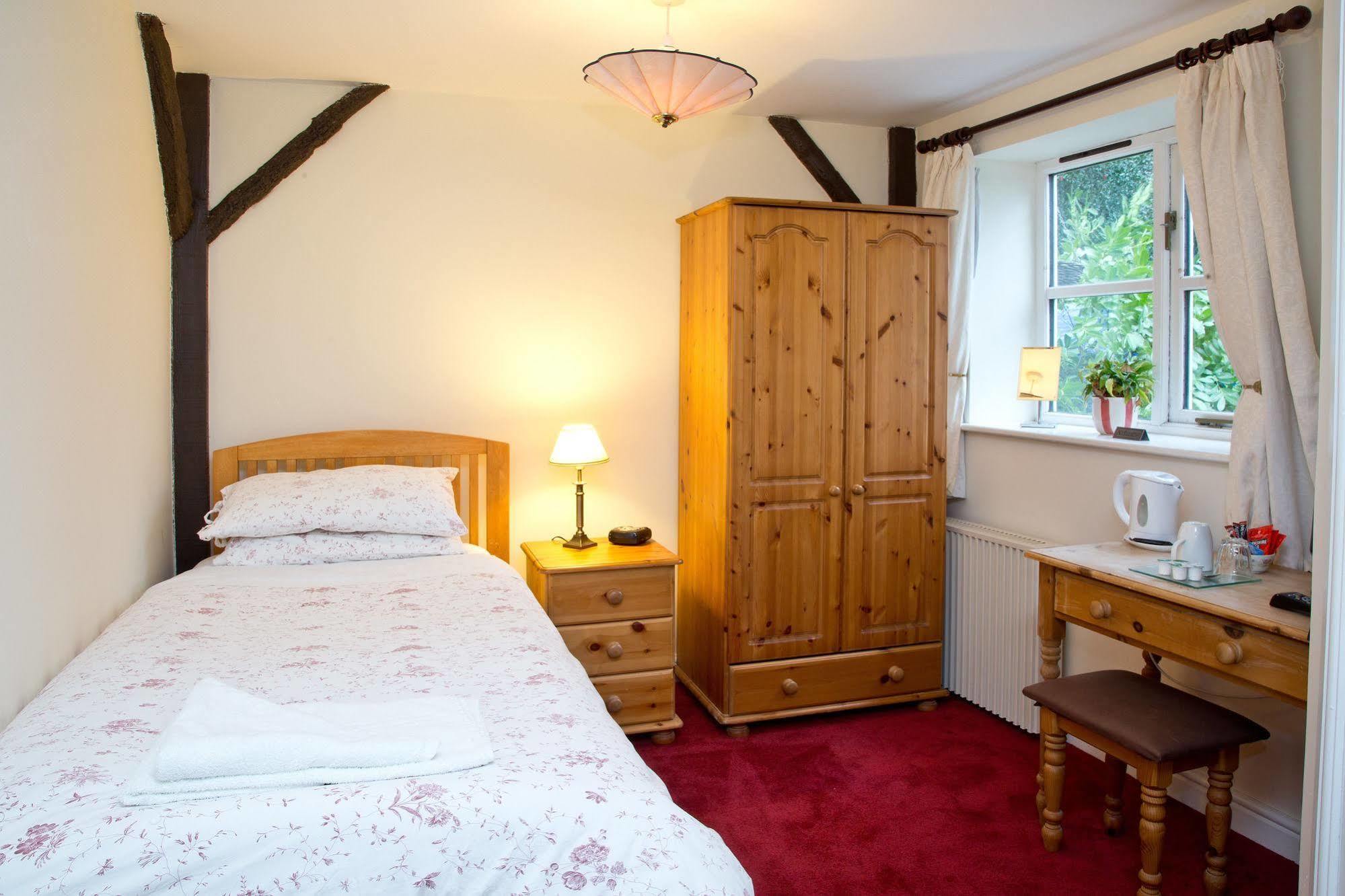 Detling Coachhouse Bed & Breakfast Maidstone Exterior photo